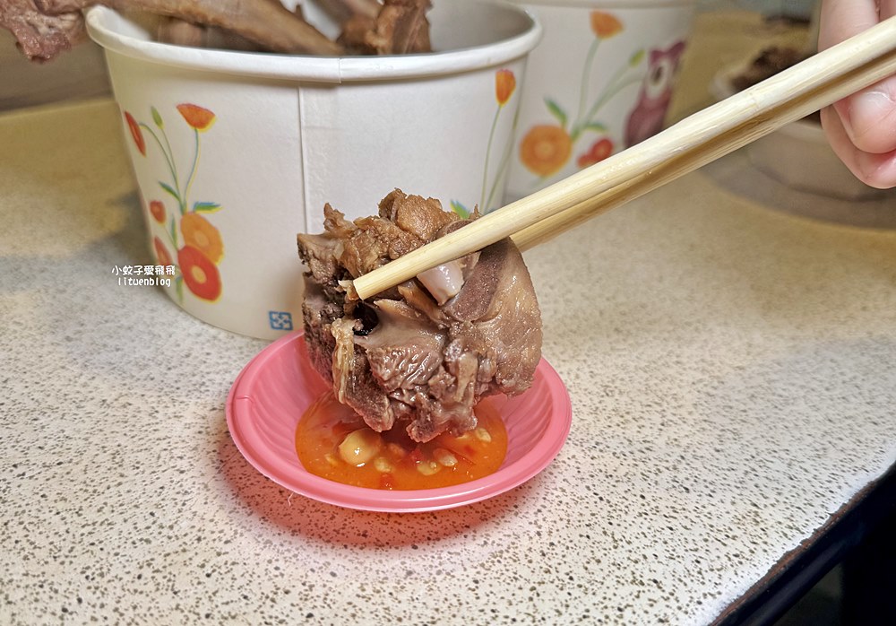 「陳董藥燉排骨」饒河街夜市指標美食，五年米其林必比登推介
