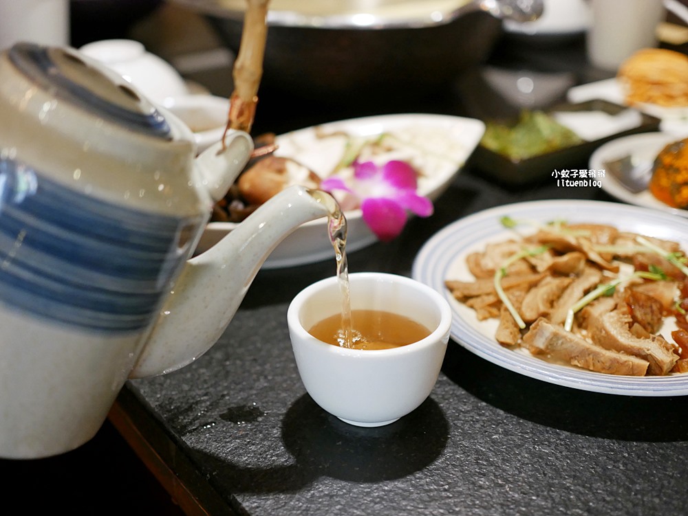 「本鼎堂台式漢方麻辣鍋」隱身古色古香老宅高質感麻辣鍋
