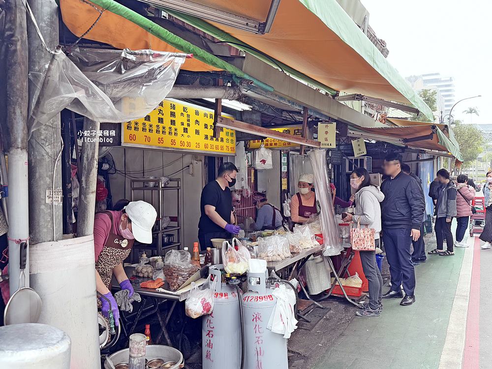 北投美食「漢奇肉羹」於奇岩站正式落腳，魚漿裹豬後腿肉飽滿新鮮