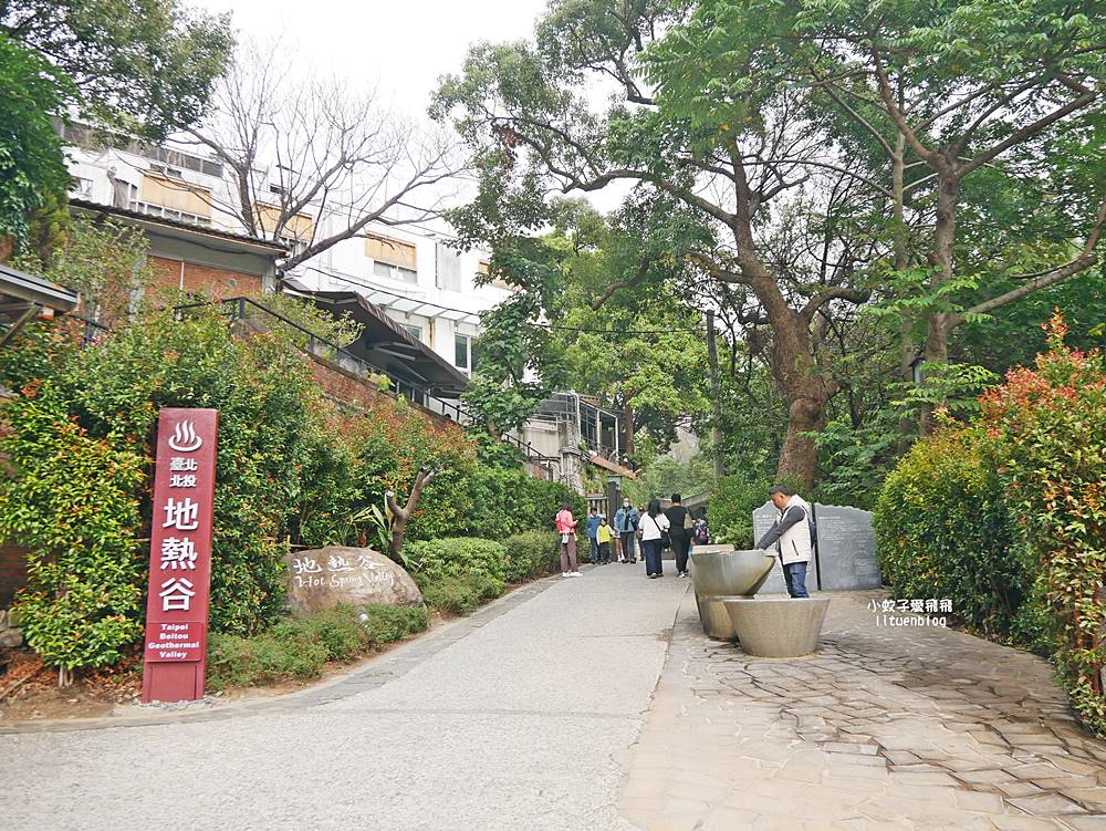 北投景點「地熱谷」青磺泉熱騰騰硫磺煙霧景色太仙