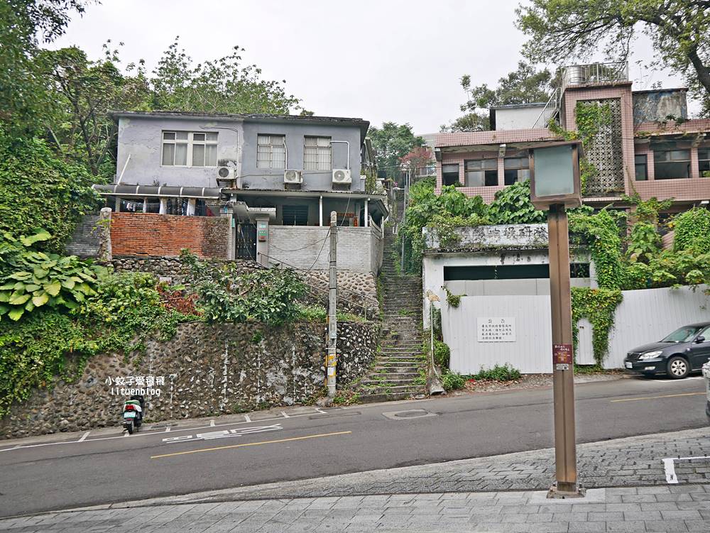 北投景點「中心新村」走訪昔日的國軍宿舍,全台唯一溫泉眷村 北投景點「中心新村」走訪昔日的國軍宿舍,全台唯一溫泉眷村