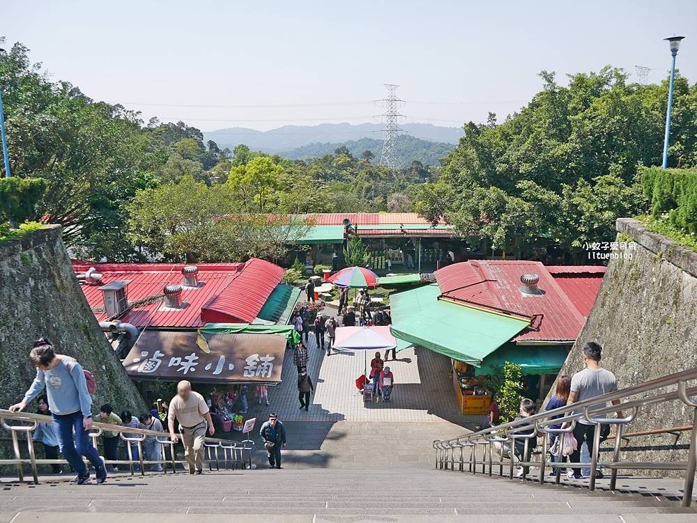 三峽景點「行修宮」莊嚴肅穆清幽，登山步道一覽遼闊全景
