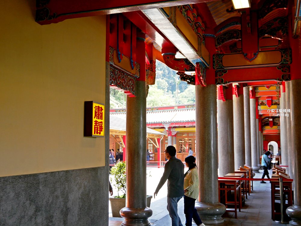 三峽景點「行修宮」莊嚴肅穆清幽，登山步道一覽遼闊全景