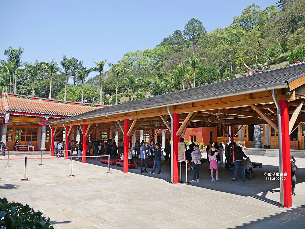 三峽景點「行修宮」莊嚴肅穆清幽，登山步道一覽遼闊全景