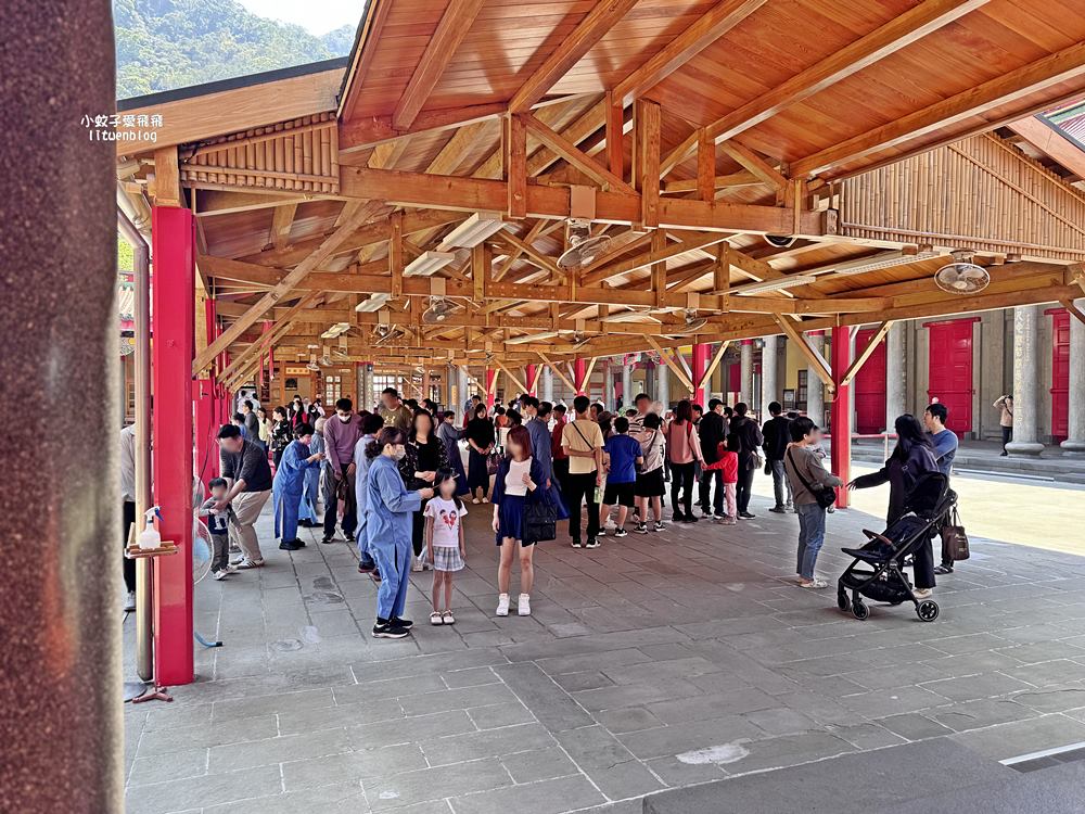 三峽景點「行修宮」莊嚴肅穆清幽，登山步道一覽遼闊全景