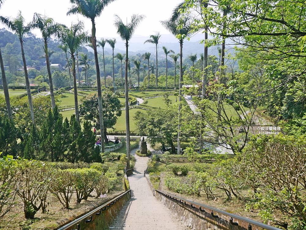 三峽景點「行修宮」莊嚴肅穆清幽，登山步道一覽遼闊全景