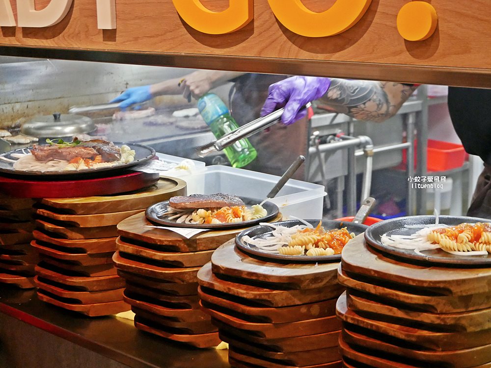 板橋美食「我家牛排板橋遠科店」390元自助吧吃到飽多達百道料理