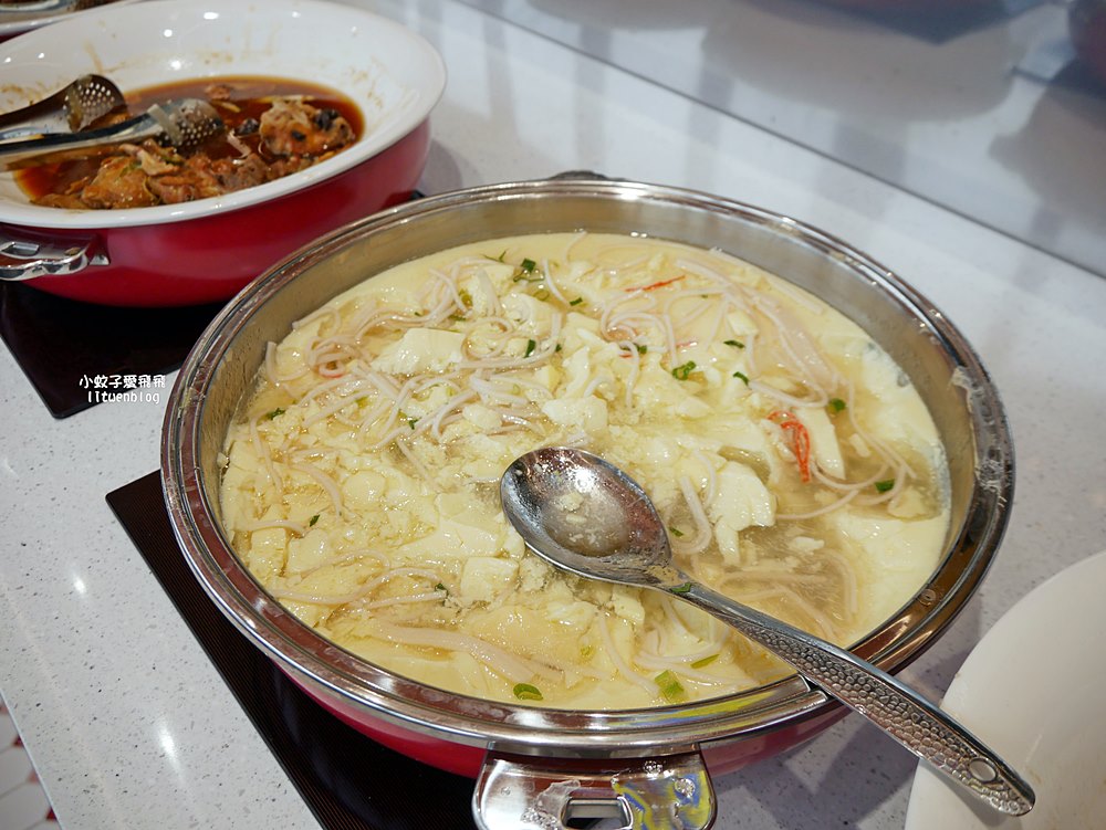 板橋美食「我家牛排板橋遠科店」390元自助吧吃到飽多達百道料理