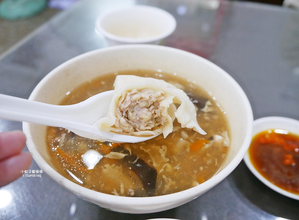 鶯歌美食「品香水餃」超大顆飽滿水餃在地20年 鶯歌美食「品香水餃」超大顆飽滿水餃在地20年