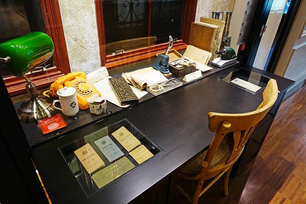 「國立臺灣博物館古生物館」踏入恐龍奇觀世界，門票30元一次逛兩館