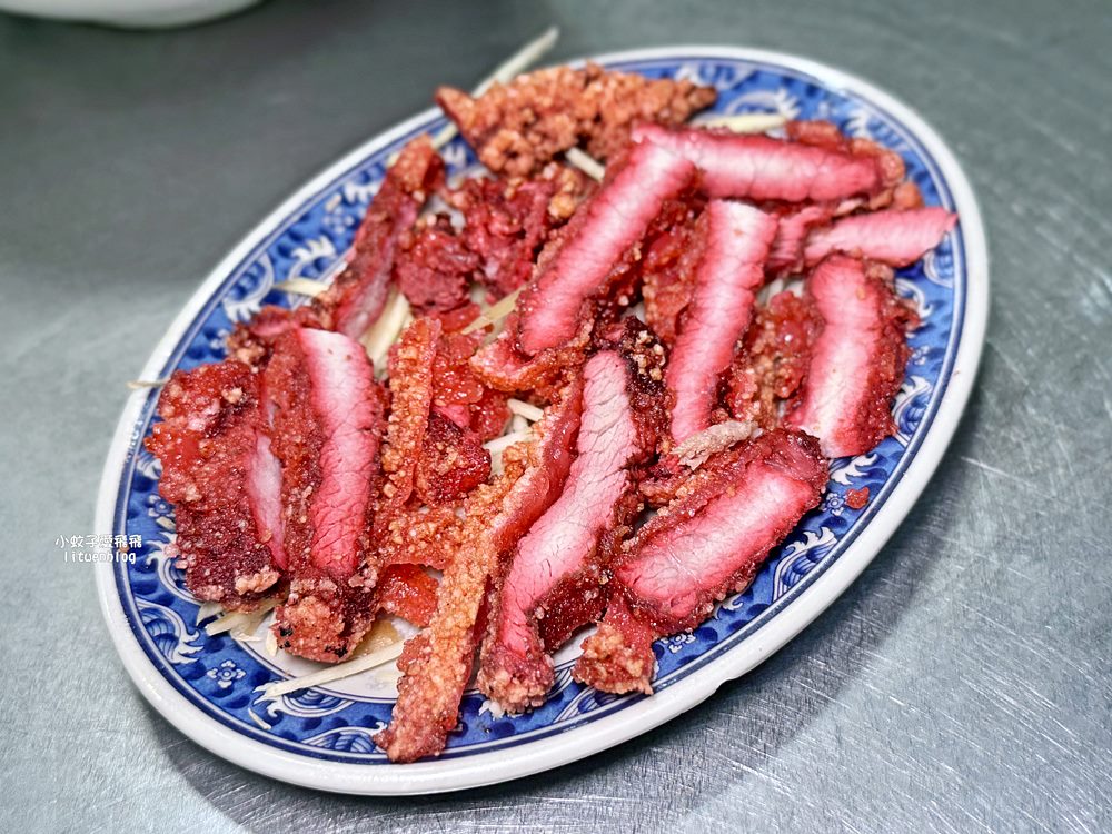 鶯歌美食「勇伯垃圾麵」豬骨熬製不去渣的湯頭賣了50年