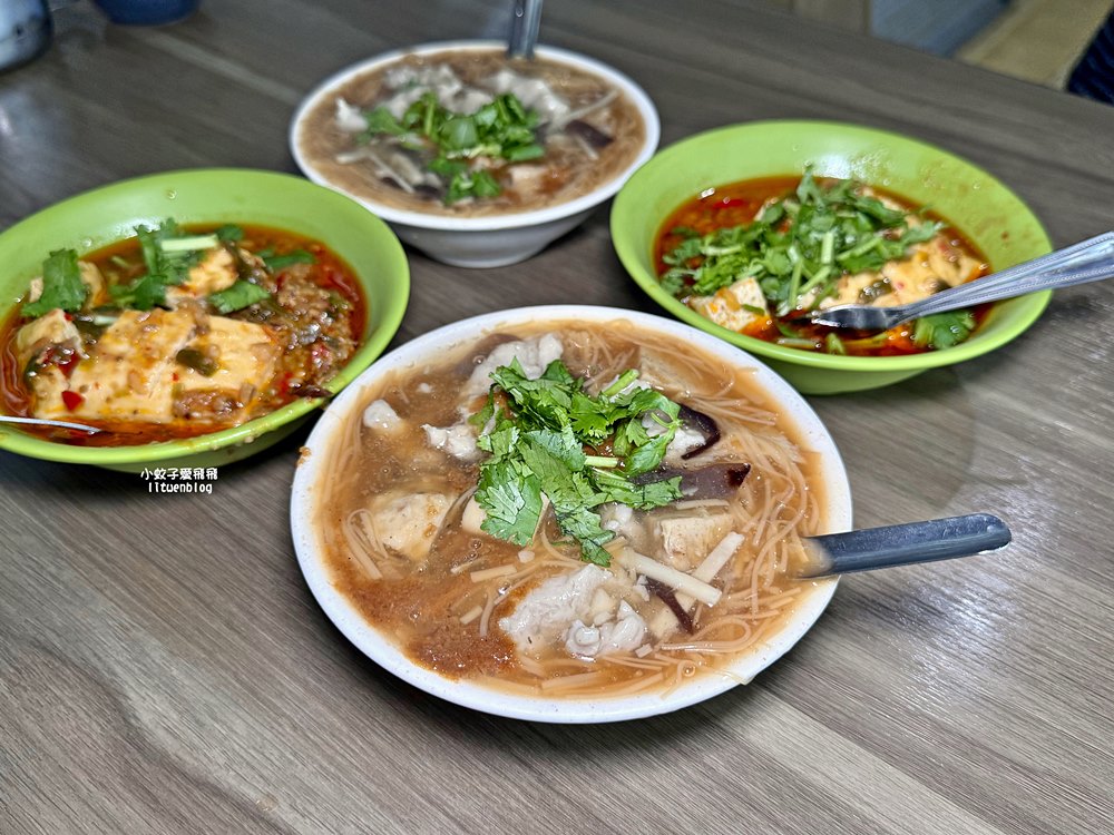 古亭站美食「同安街麵線羹」沒有招牌認排隊就對了，銅板價超人氣麵線 @小蚊子愛飛飛 litwenblog