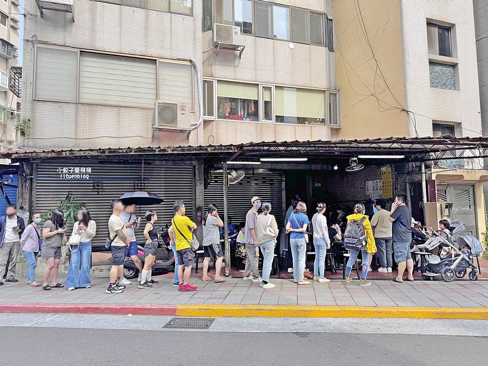 古亭站美食「同安街麵線羹」沒有招牌認排隊就對了，銅板價超人氣麵線