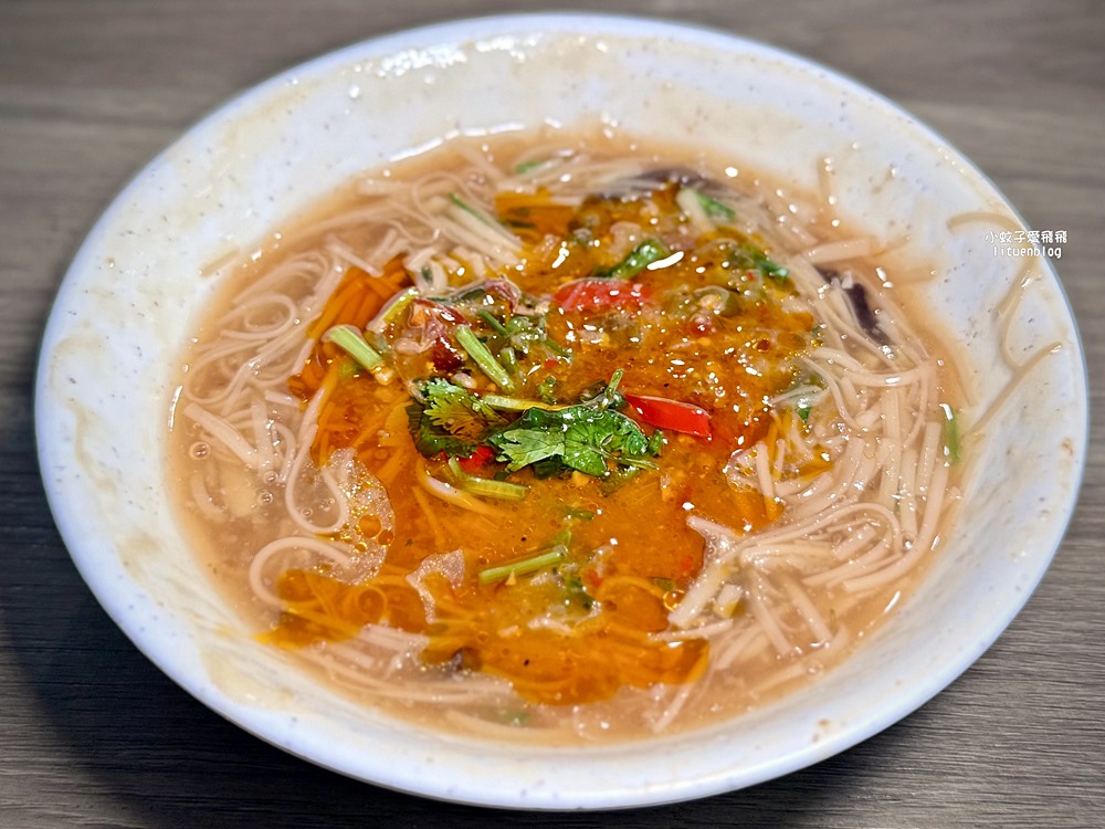 古亭站美食「同安街麵線羹」沒有招牌認排隊就對了,銅板價超人氣麵線 古亭站美食「同安街麵線羹」沒有招牌認排隊就對了,銅板價超人氣麵線