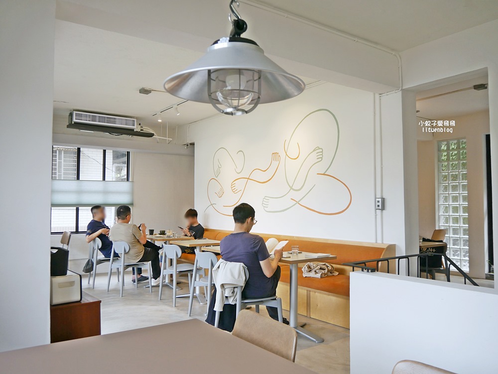 基隆咖啡廳「After5步驟六基隆店」隱身山城社區清閒幽靜