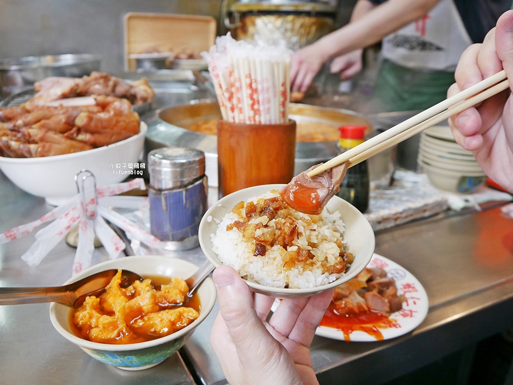 基隆夜市美食「基隆廟口22號蝦仁羹豬腳」不吃不可黏嘴唇滷肉飯與Q勁豬腳 @小蚊子愛飛飛 litwenblog