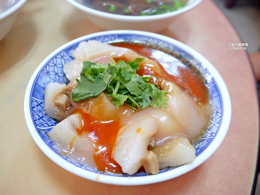 三峽美食「池家肉圓三峽愛國店、民生店」在地市場的人氣肉圓50年老店 @小蚊子愛飛飛 litwenblog