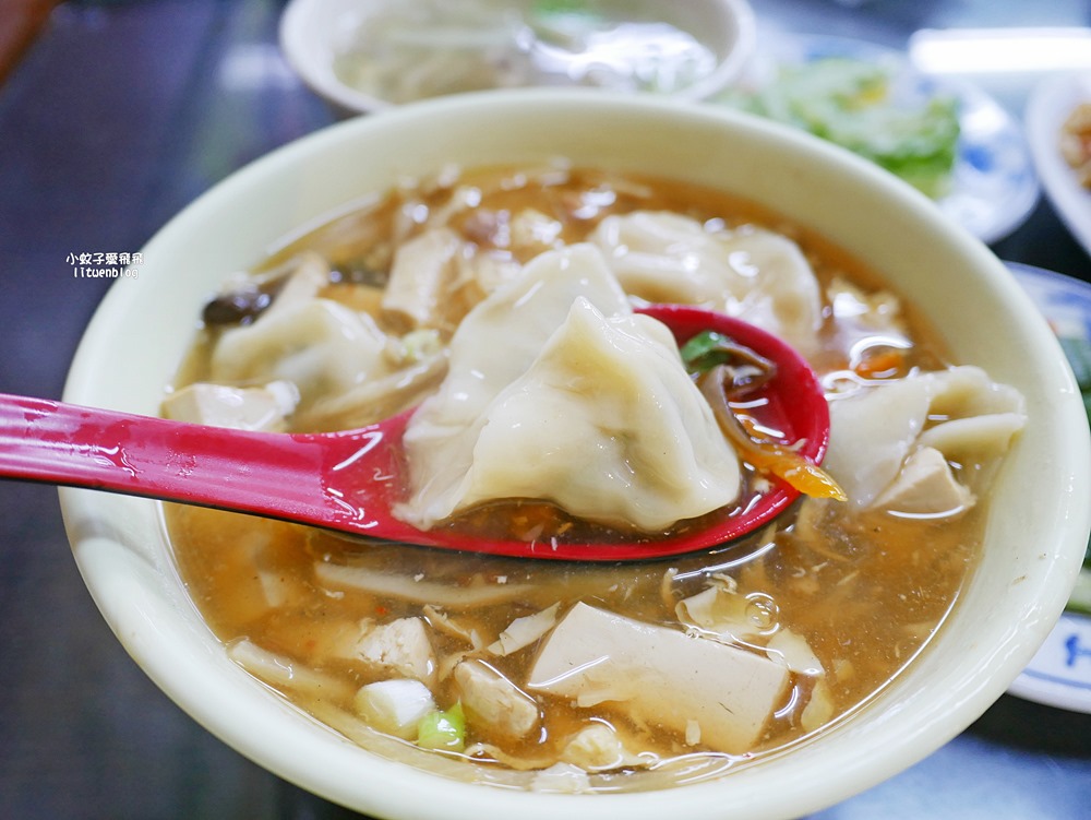 三峽美食「蘇記水餃」水餃小菜及被耽誤的炒飯，三鶯線臺北大學站