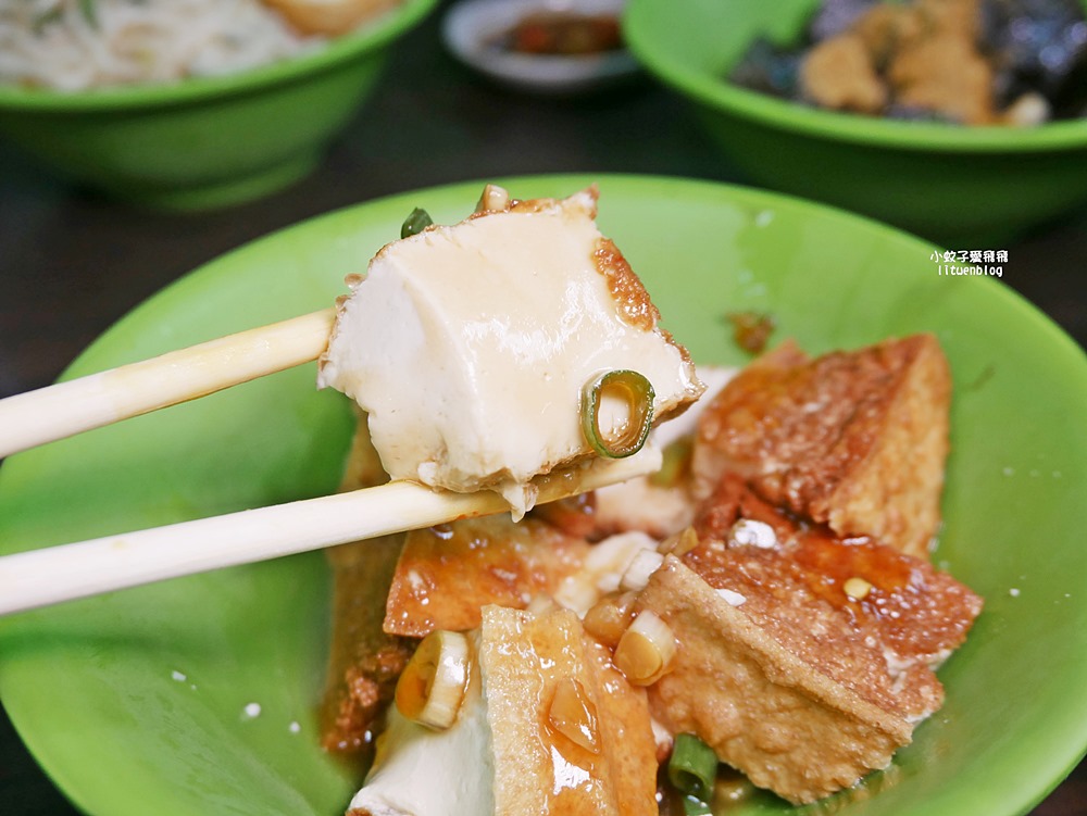 吳興街美食「加油添醋烏醋乾麵」二訪平凡味美乾拌麵,辣泡蛋帶勁開胃 吳興街美食「加油添醋烏醋乾麵」二訪平凡味美乾拌麵,辣泡蛋帶勁開胃