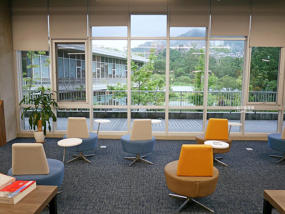 政治大學「達賢圖書館」湖濱山景校園&超絕美圖書館