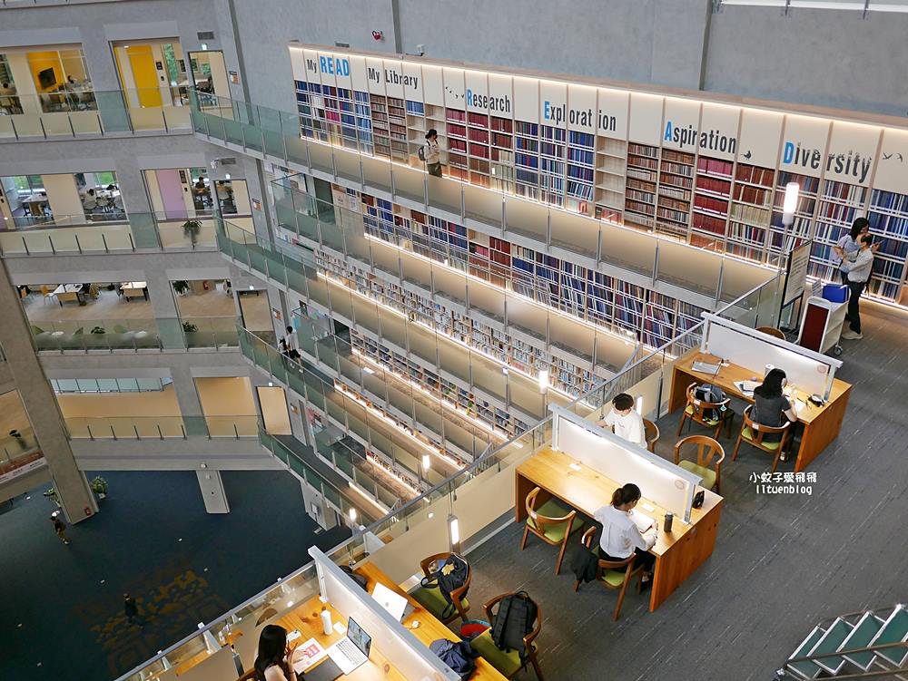 政治大學「達賢圖書館」湖濱山景校園&超絕美圖書館