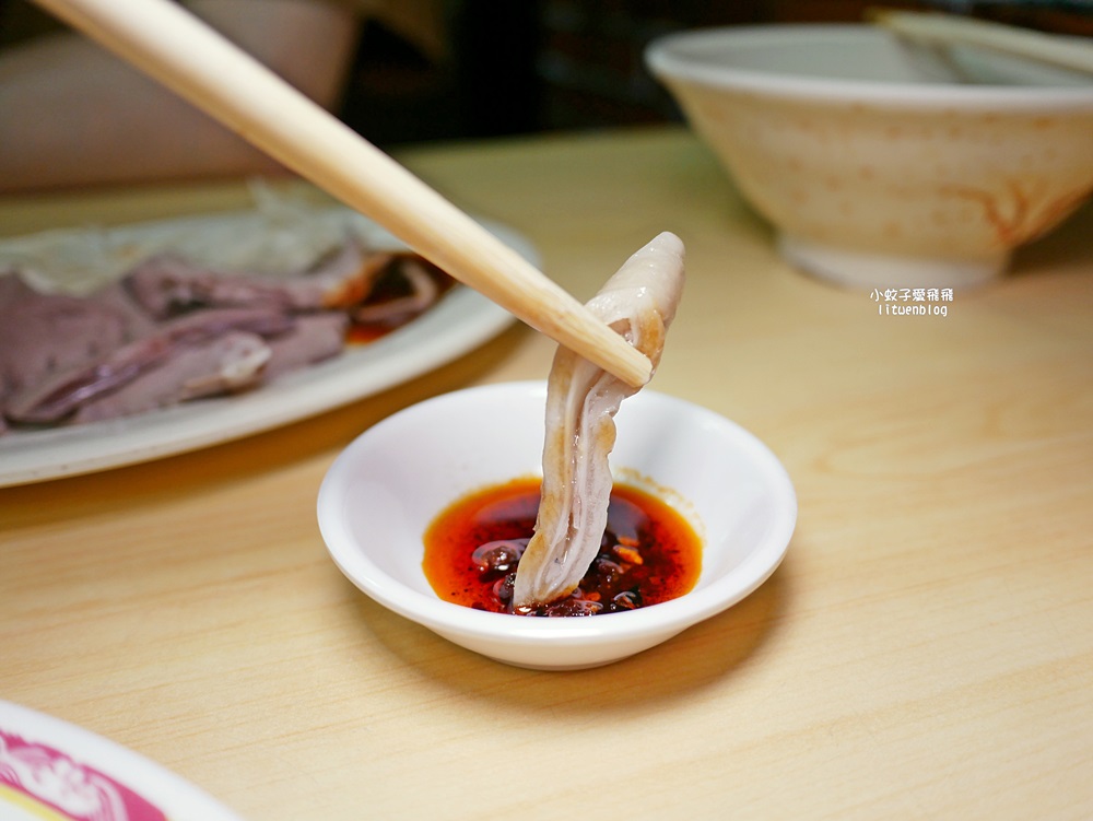萬華美食「艋舺阿婆冬粉」70年接地氣麵店，全餐麵用料一次滿足