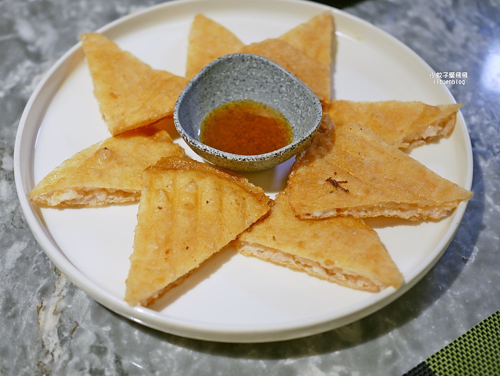 板橋凱撒Lotus蓮花餐廳南洋風味單點吃到飽首日開箱