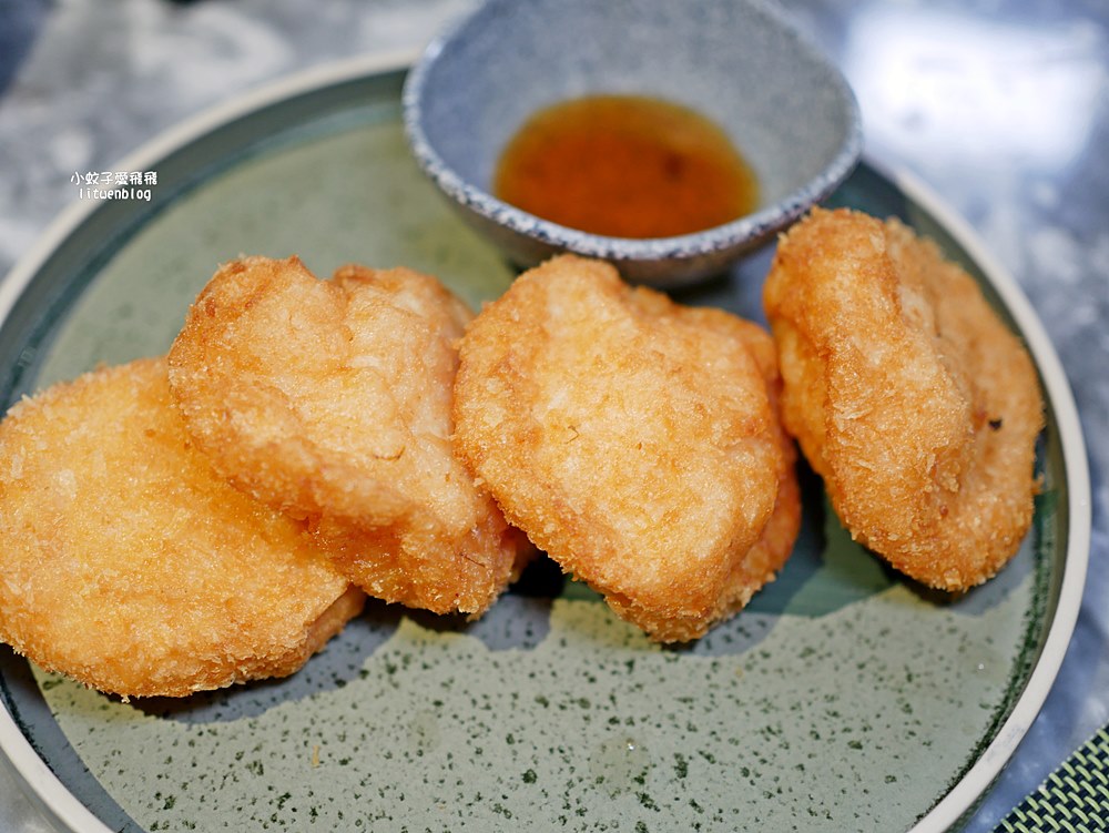 板橋凱撒Lotus蓮花餐廳南洋風味單點吃到飽首日開箱