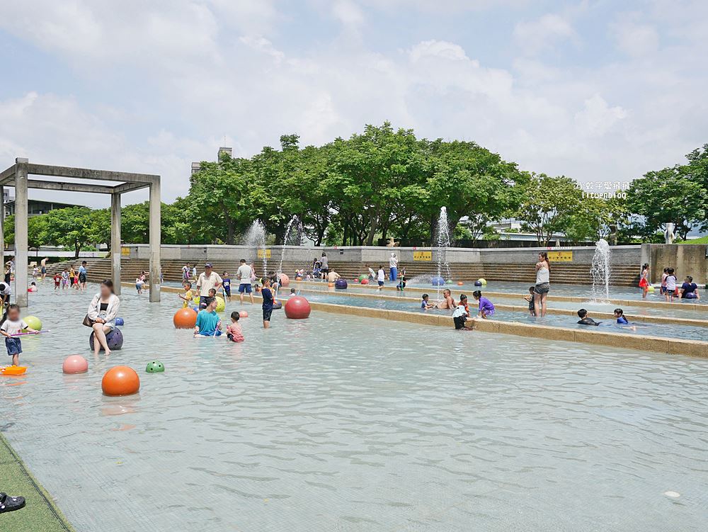 新北市立鶯歌陶瓷博物館&陶瓷藝術園區免費玩水玩沙親子景點