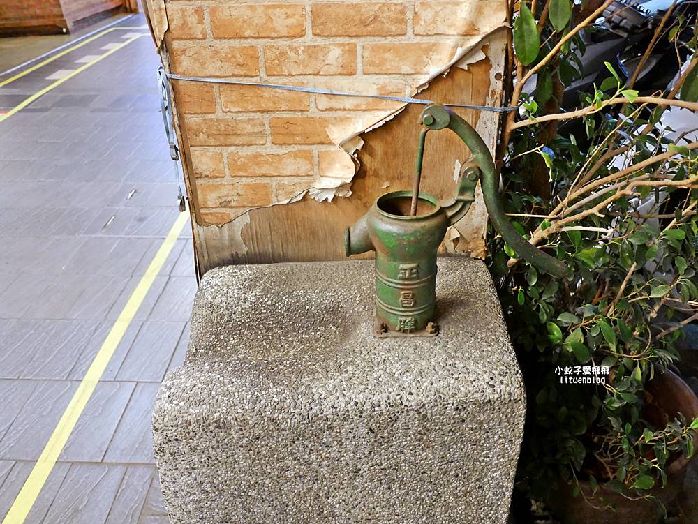 北投必吃冰店「水龜伯古早味」黑糖刨冰55元四種料大碗滿足