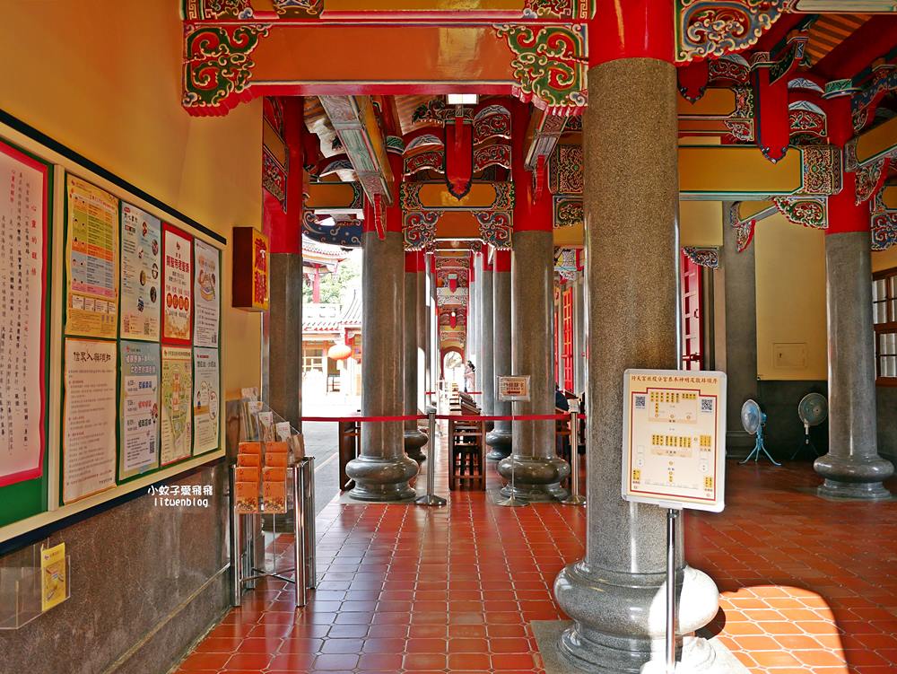 北投景點「行天宮北投分宮」造景優美遠眺關渡平原，還有附設圖書館