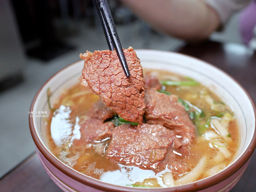 金華街「廖家牛肉麵」超過40年祖傳精華湯頭每日只賣4小時 金華街「廖家牛肉麵」超過40年祖傳精華湯頭每日只賣4小時