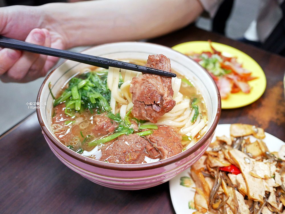 金華街「廖家牛肉麵」超過40年祖傳精華湯頭每日只賣4小時