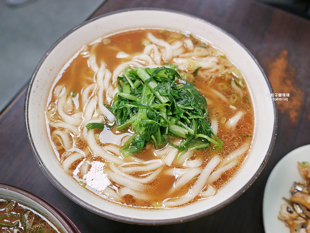 金華街「廖家牛肉麵」超過40年祖傳精華湯頭每日只賣4小時