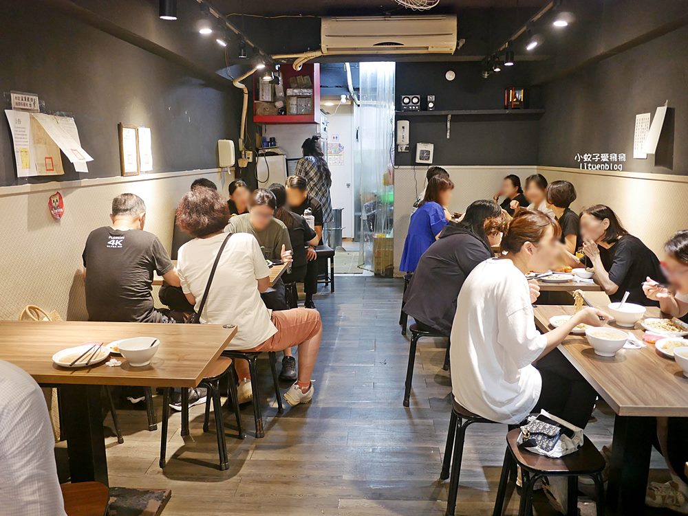 「金香豬腳涼麵」腿庫油脂鮮香超扒飯,涼麵屬於溫和派 「金香豬腳涼麵」腿庫油脂鮮香超扒飯,涼麵屬於溫和派