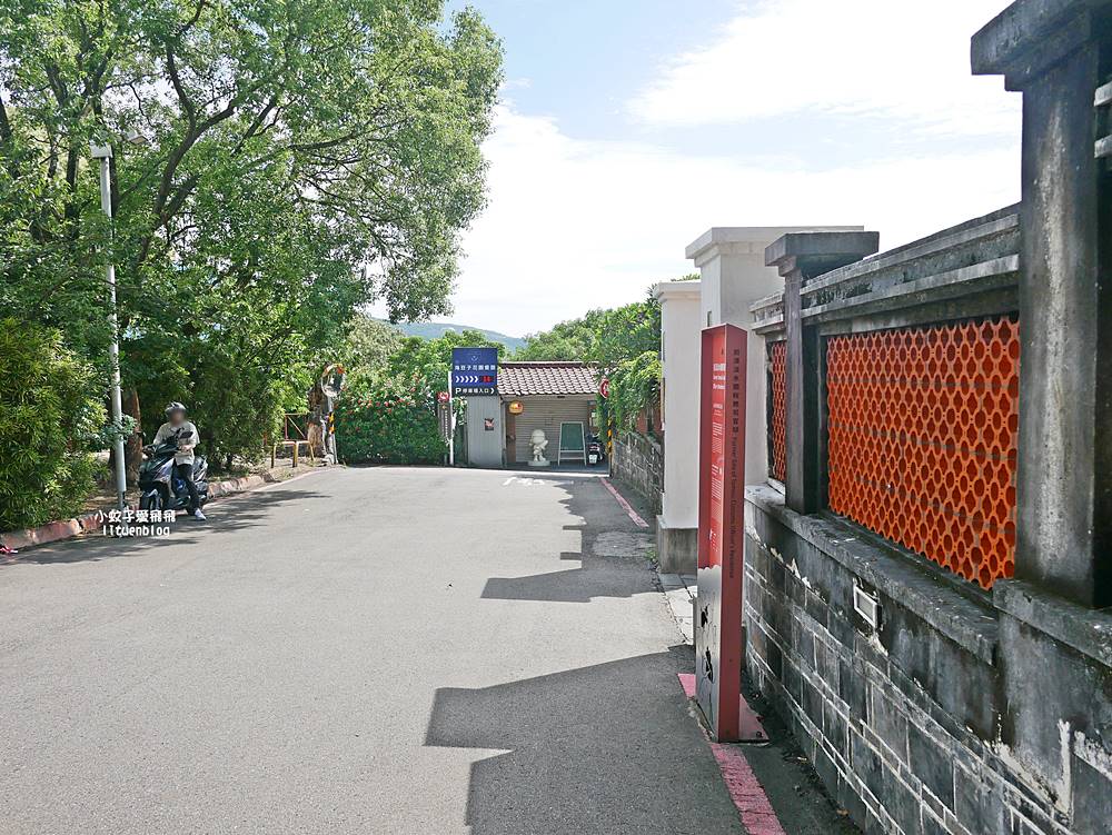 淡水景點「前清淡水關稅務司官邸小白宮」圓拱廊道西班牙風情百年古蹟