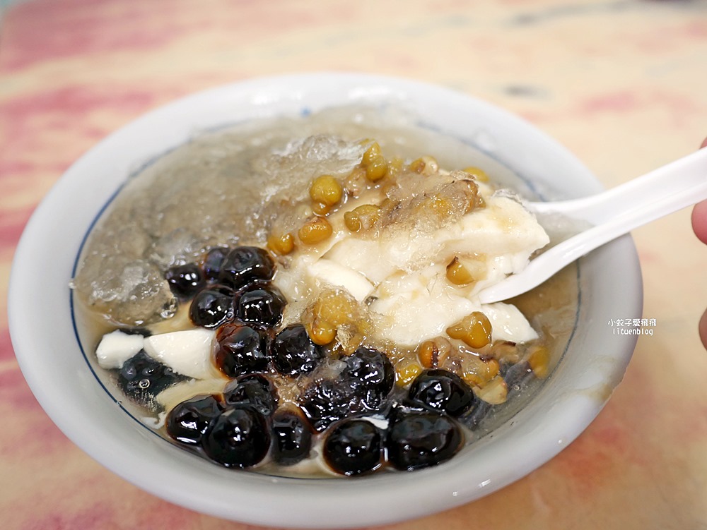 三峽老街美食「山泉水手工豆花店」平價豆花老店排隊是日常,三鶯線三峽站 三峽老街美食「山泉水手工豆花店」平價豆花老店排隊是日常,三鶯線三峽站