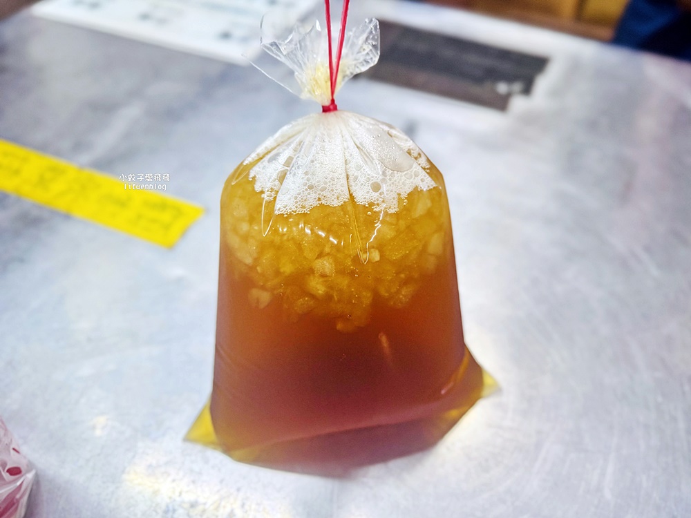 北投市場「北投高記茶莊總店」超人氣茶飲1公升裝才賣30元,袋裝最接地氣 北投市場「北投高記茶莊總店」超人氣茶飲1公升裝才賣30元,袋裝最接地氣