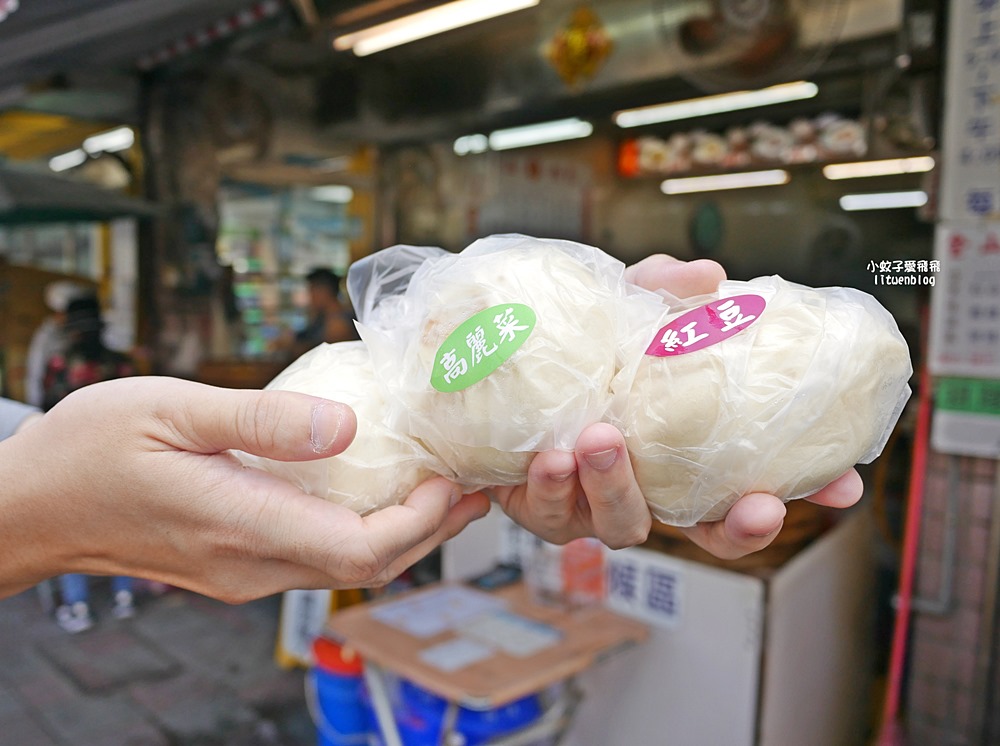 金山美食「金山王肉包」賣了40年總是大排長龍