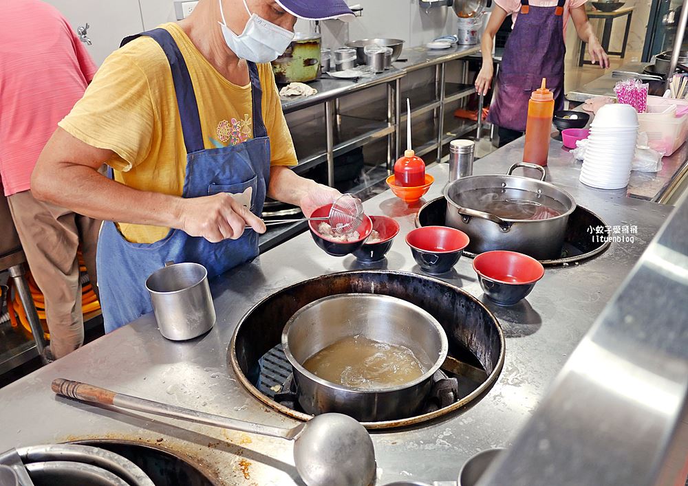 三峽美食「添巧麵」凌晨4:30開賣，超過40年在地人的台式早餐