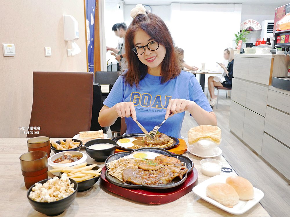 三峽北大美食｜三峽牛排「來客牛」排餐230元起免服務費享自助吧吃到飽