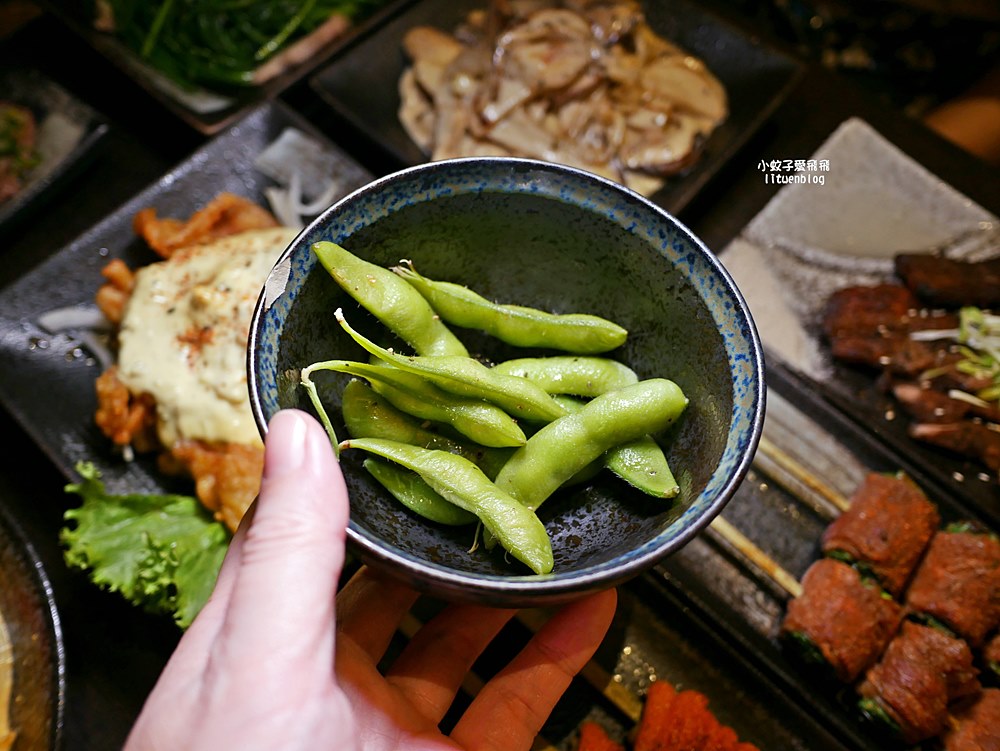 三重美食「老串角居酒屋三重店」超過百道料理，聚餐小酌深夜食堂首選