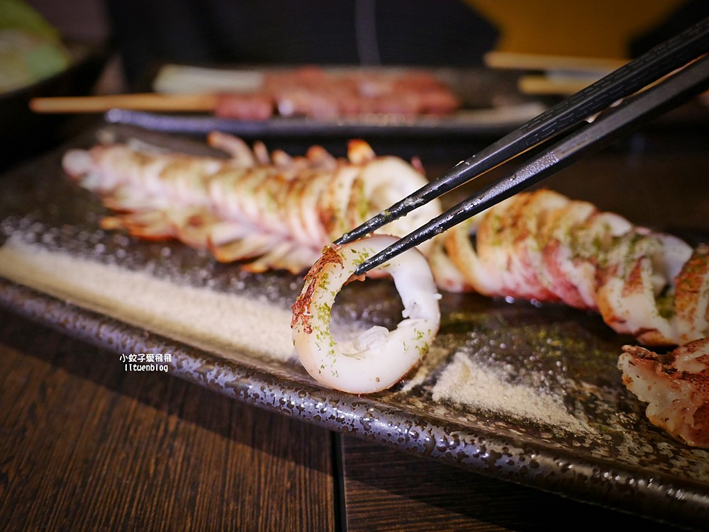 三重美食「老串角居酒屋三重店」超過百道料理，聚餐小酌深夜食堂首選