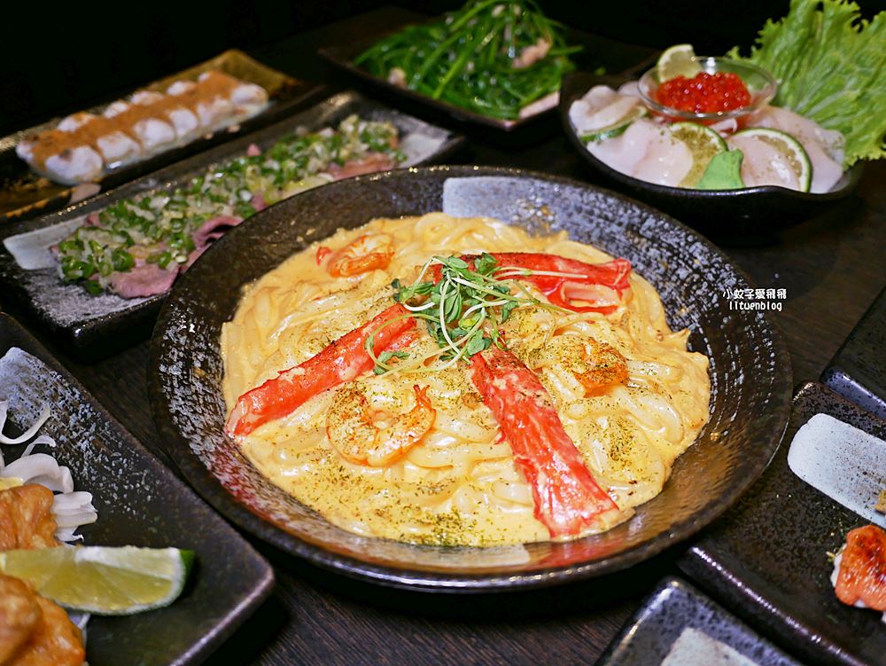 三重美食「老串角居酒屋三重店」超過百道料理，聚餐小酌深夜食堂首選