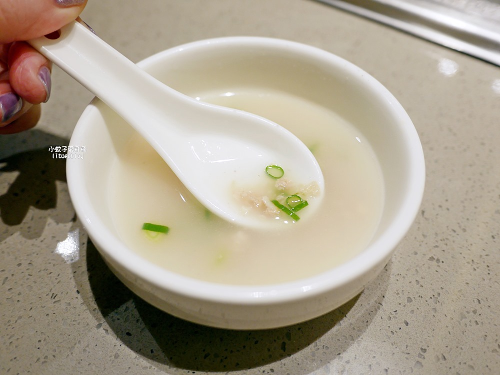 「海底撈火鍋慶城店」附加價值最高、情緒價值給滿、用餐感受極好