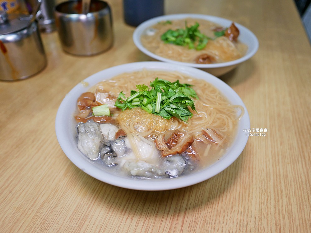 萬華最強麵線「陳記腸蚵專業麵線」超肥碩蚵仔大碗逼近百元