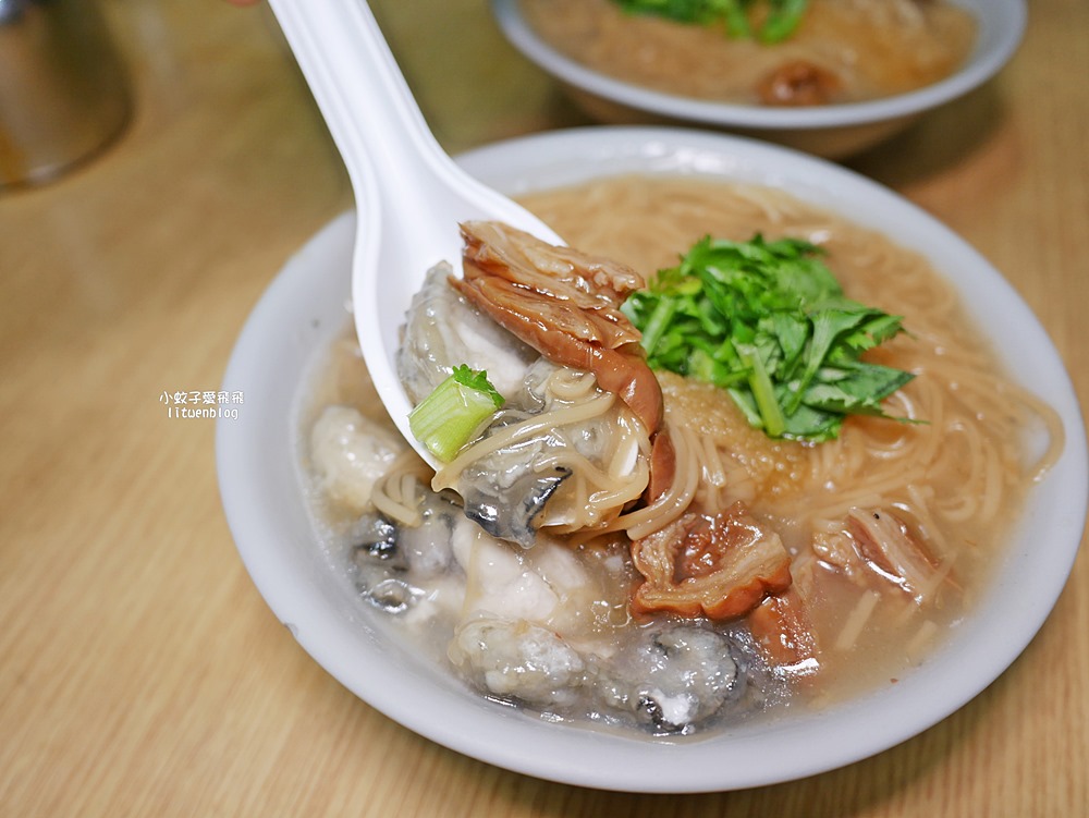 萬華最強麵線「陳記腸蚵專業麵線」超肥碩蚵仔大碗逼近百元