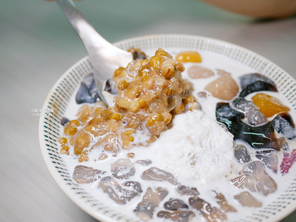 三峽美食「芋見豆花」已三訪豆花、奶凍、剉冰料多可口乾淨 三峽美食「芋見豆花」已三訪豆花、奶凍、剉冰料多可口乾淨