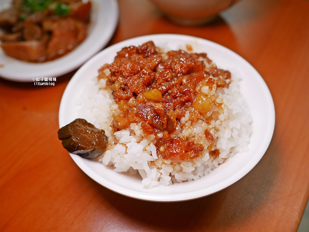 中山國小站美食「黃記魯肉飯」雙城街夜市旁排隊魯肉飯觀光客朝聖指定,米其林推薦 中山國小站美食「黃記魯肉飯」雙城街夜市旁排隊魯肉飯觀光客朝聖指定,米其林推薦