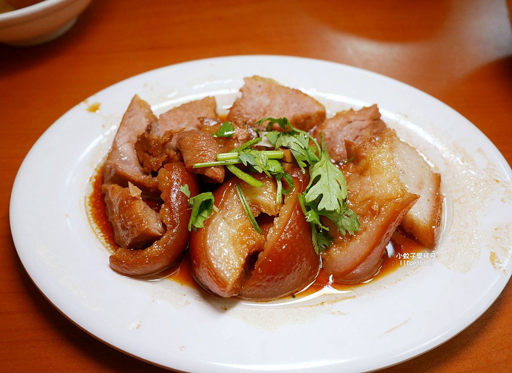 中山國小站美食「黃記魯肉飯」雙城街夜市旁排隊魯肉飯觀光客朝聖指定,米其林推薦 中山國小站美食「黃記魯肉飯」雙城街夜市旁排隊魯肉飯觀光客朝聖指定,米其林推薦
